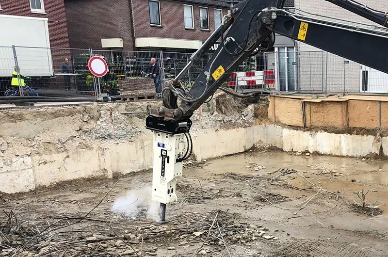 Brise roche hydraulique occasion contrôlé Sorgelmat Distribution Gironde